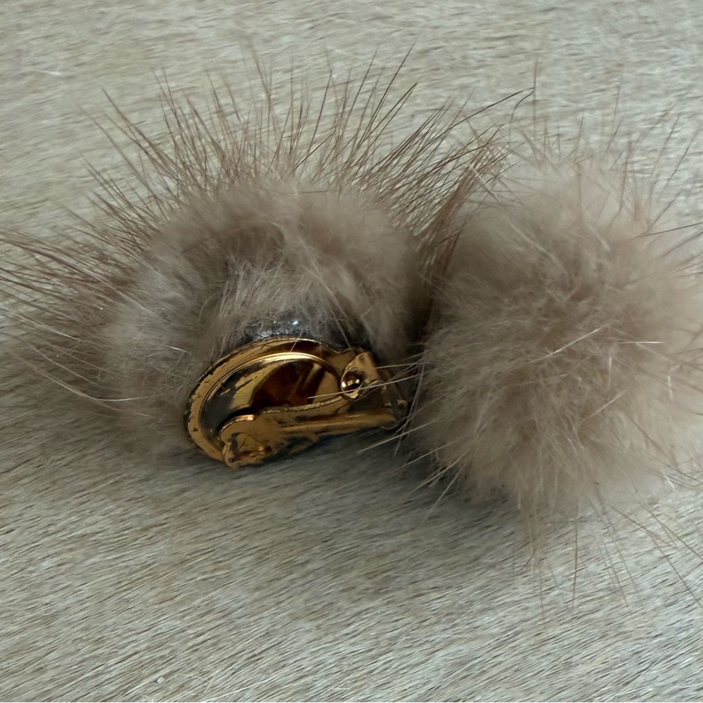Vintage Fur keychain, cuff links, ring, earrings and pen - Picture 10 of 10